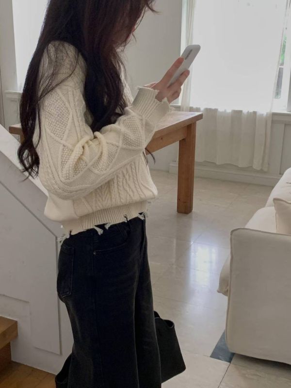 麻花不規則邊針織衣 