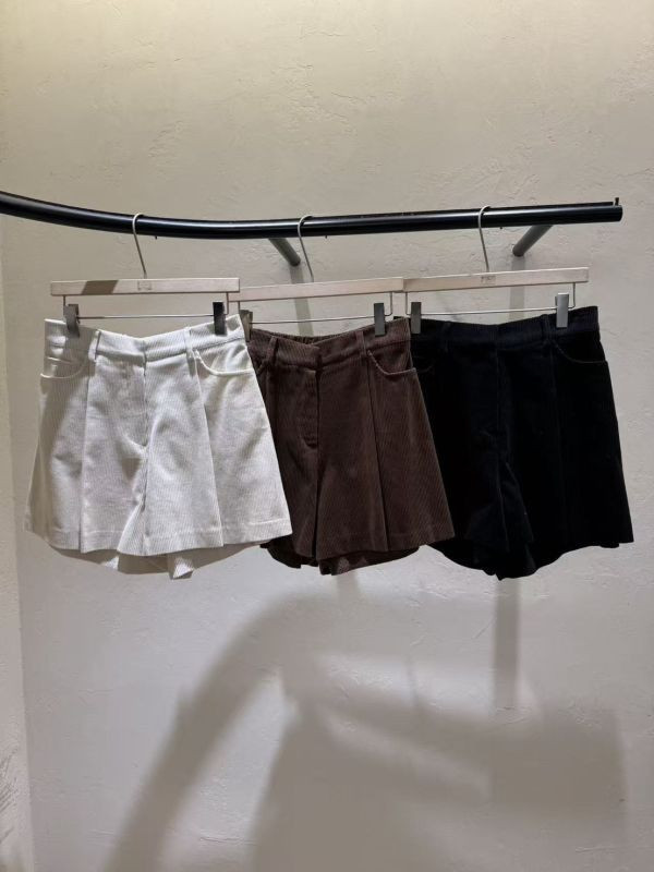 韓系復古燈芯絨質感短褲 