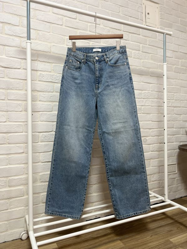 正韓寬版牛仔褲 正韓寬版牛仔褲,正韓,丹寧穿搭,寬褲風,韓系穿搭,秋冬新款