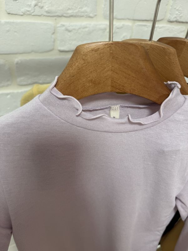 柔霧糖系高領打底上衣 