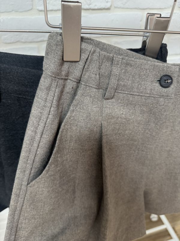 韓系學院風羊毛質感短褲 