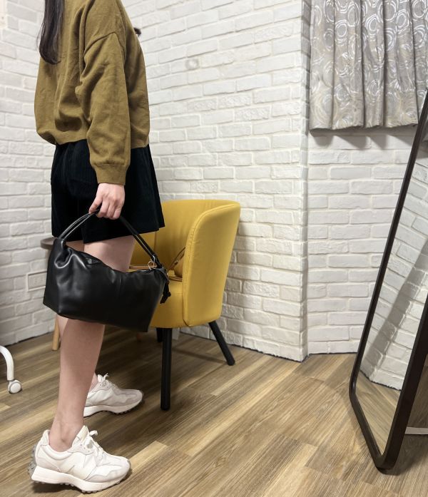 韓系復古燈芯絨質感短褲 