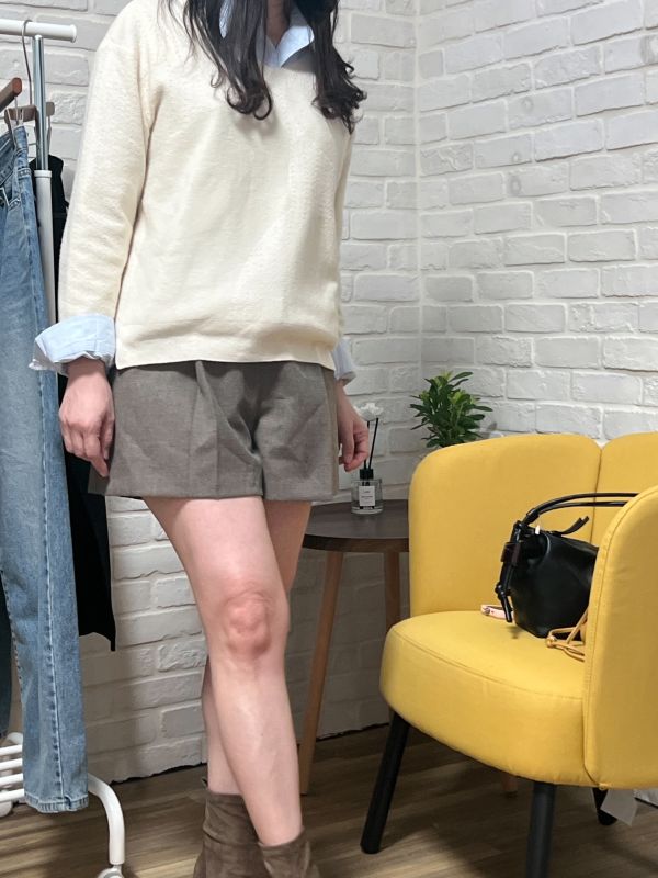 韓系學院風羊毛質感短褲 