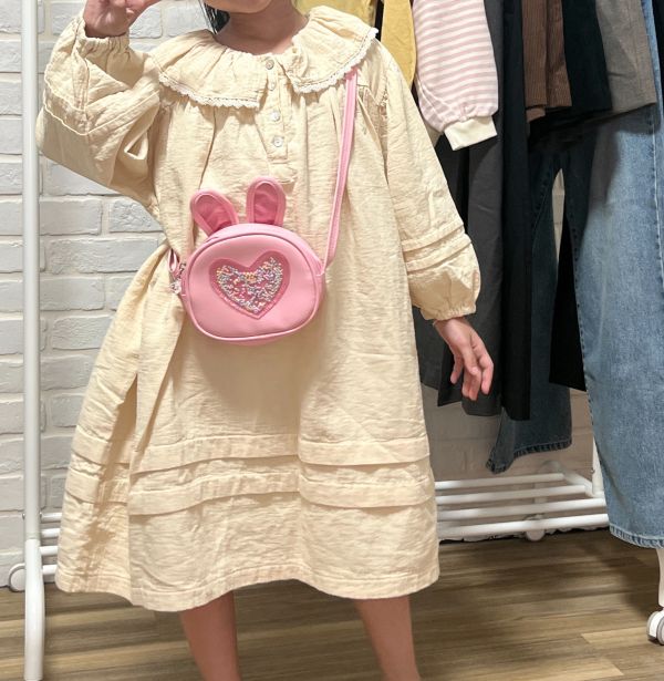 法式蕾絲領棉麻洋裝 