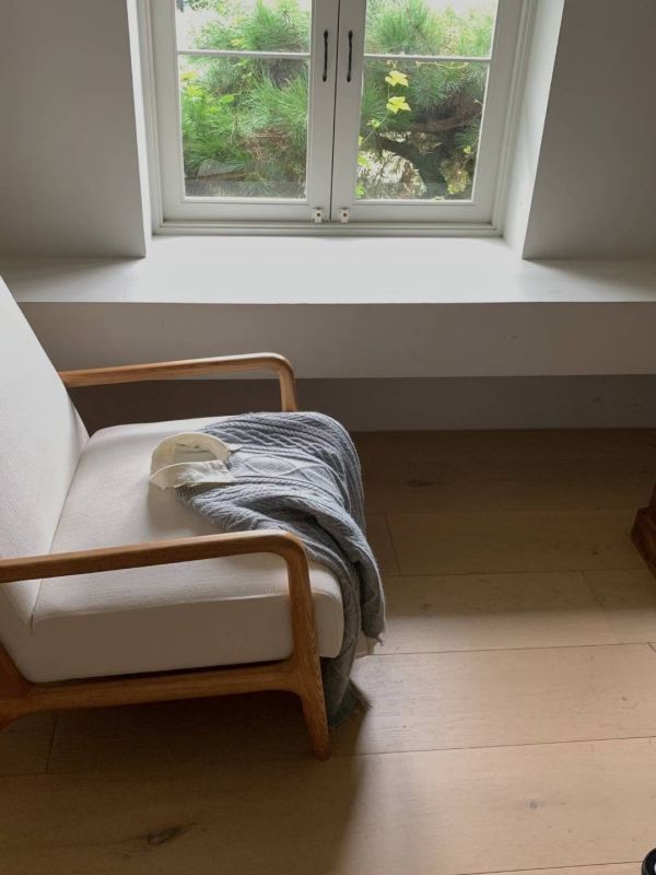 麻花不規則邊針織衣 