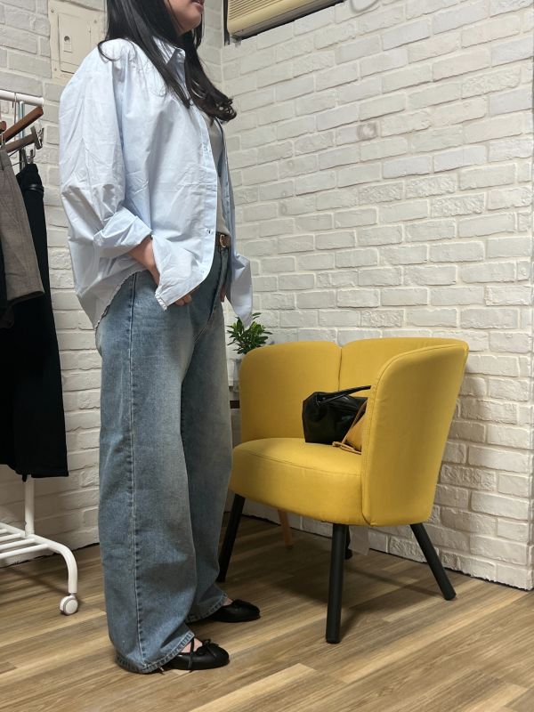 蕾絲下襬微挺感襯衫上衣 