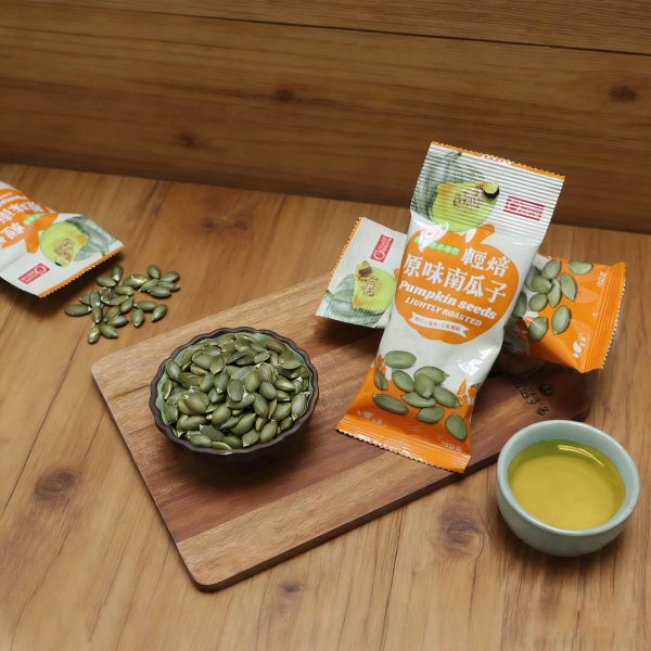 【康健生機】輕焙原味南瓜子隨手包｜18g/包*6包/盒，共3盒 