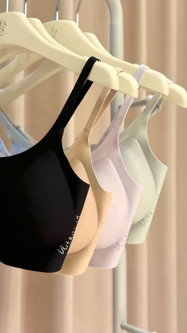 舒適度100分!!!包色不後悔無痕內衣 