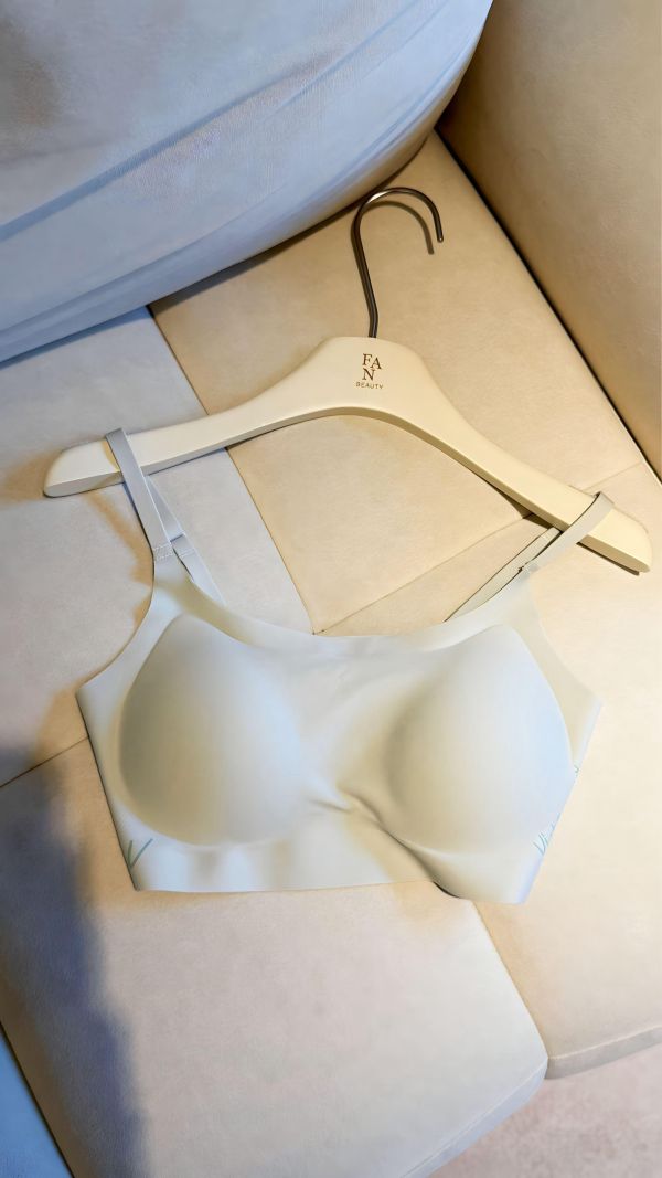 舒適度100分!!!包色不後悔無痕內衣 