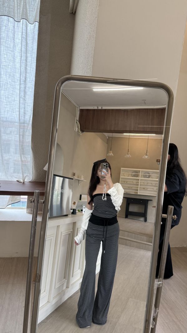 自帶Bra的平口條紋套裝 
