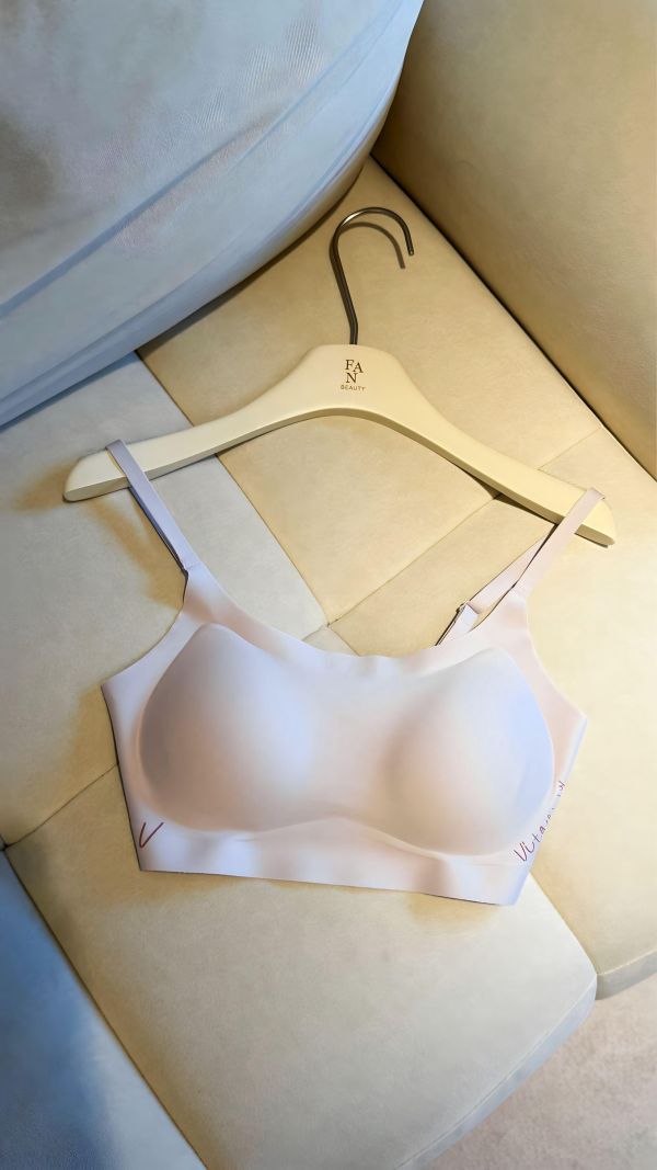舒適度100分!!!包色不後悔無痕內衣 