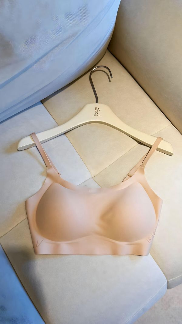 舒適度100分!!!包色不後悔無痕內衣 