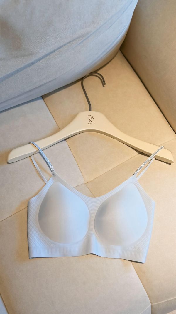 細閃肩帶無痕內衣 