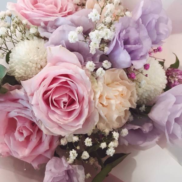 經典的~浪漫色調花束(鮮花花束) 乾燥花,永生花,永恆花,鮮花,花束,情人節花束,母親節花束,畢業花束