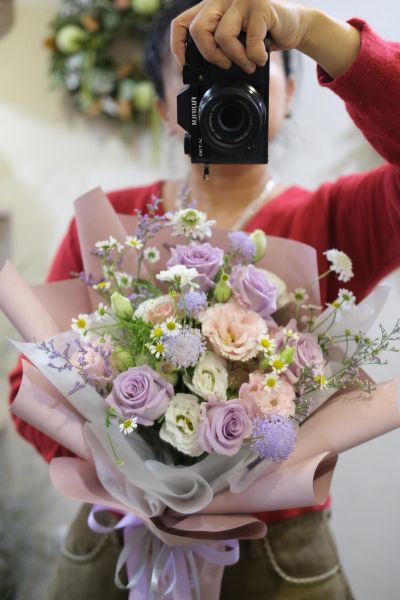 情人節浪漫款花束｜闆娘客製 情人節花束 玫瑰花束 玫瑰花 浪漫花束 台北花店 中山區花店 客制花束