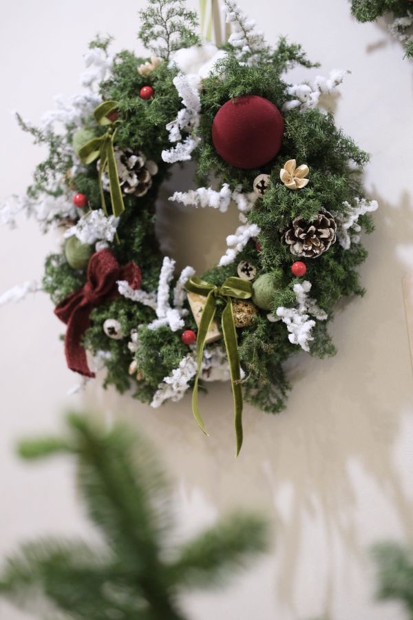 雪松可愛聖誕花圈 乾燥花,永生花,索拉花,太陽玫瑰,乾燥盆花,情人節,母親節,生日