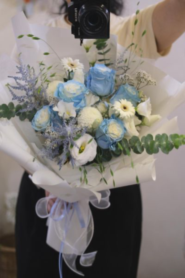 進口碎冰藍玫瑰花束 乾燥花,永生花,永恆花,鮮花,花束,情人節花束,母親節花束,畢業花束,母親節花禮