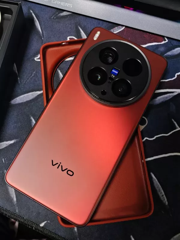 vivo X200 Ultra V 單旗艦攝影手機 