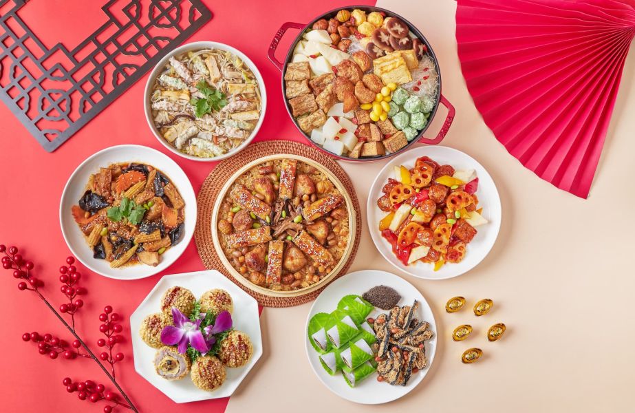 《駿馬奔騰福迎春》琥珀糖醋咕咾肉 蒲燒,曼餘,猴頭菇,米糕, 2026, 年菜, 素食,純素 ,蔬食,佛跳牆,海味鮮菇筍絲羹,鹽之花,杏仁,芋泥鴨,黑松露,小魚乾,椒麻,川味,口水雞,糖醋,咕咾肉,