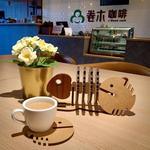 【全館現貨】卷木森活館【魚骨 創意 杯墊 隔熱墊】DIY 木製玩具 動手做 