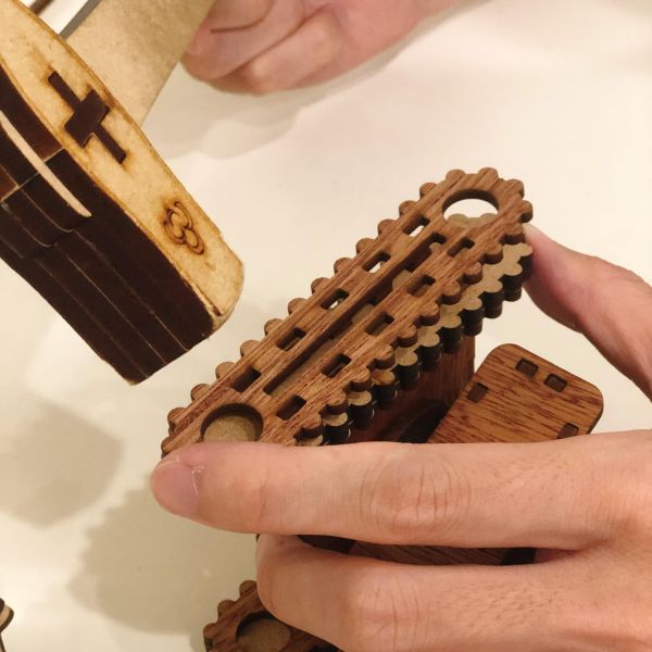 【全館現貨】卷木森活館【挖土機】DIY 組裝 木製玩具 動手做 交通工具 模型車 玩具車 車車玩具 質感 