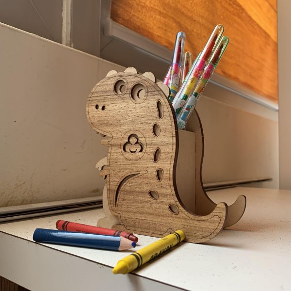 【全館現貨】卷木森活館【暴龍造型筆筒】恐龍 造型 DIY 組裝 木製玩具 模型 動手做 兒童玩具 辦公室 童趣 可愛 