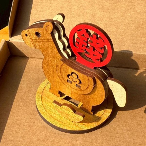【馬年新品】馬上有置物座｜新年送禮首選｜可客製文字 名片架 送禮首選 年節禮物 伴手禮 客製化 木質 質感 辦公小物 
