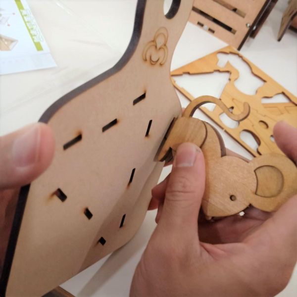 【全館現貨】卷木森活館【黃金鼠筆筒】DIY 組裝 木製玩具 模型 動手做 辦公室 小物 收納 