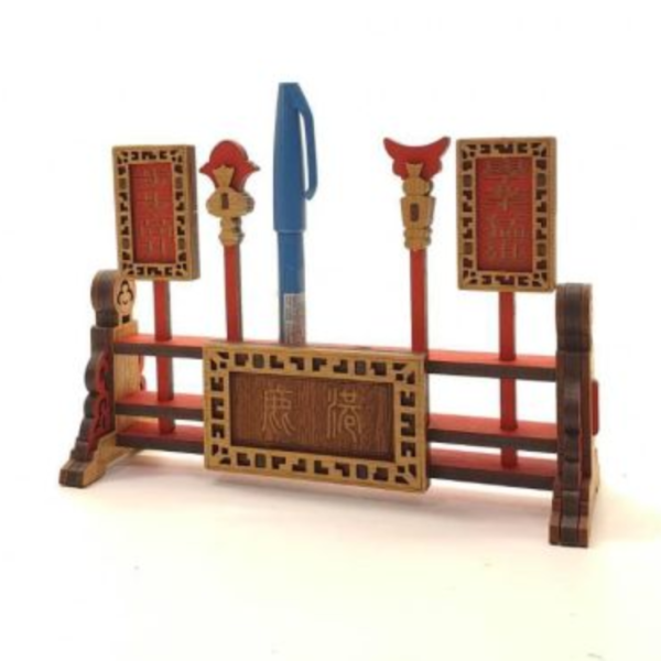 【全館現貨】【祈福筆座】 白沙屯 拱天宮 粉紅超跑 可客製化 DIY 組裝 木製玩具 模型 動手做 辦公室 筆架 文昌筆 