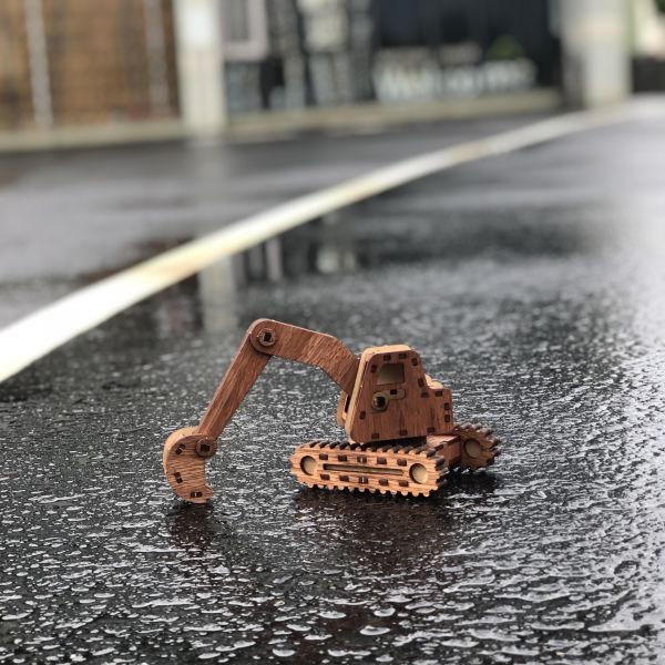【全館現貨】卷木森活館【挖土機】DIY 組裝 木製玩具 動手做 交通工具 模型車 玩具車 車車玩具 質感 