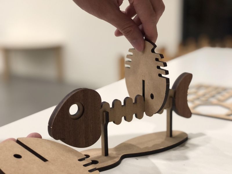 【全館現貨】卷木森活館【魚骨 創意 杯墊 隔熱墊】DIY 木製玩具 動手做 