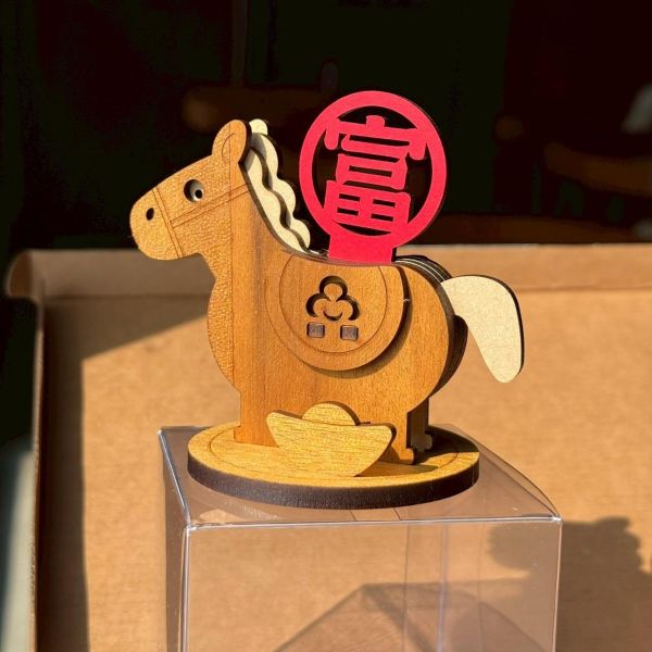 【馬年新品】馬上有置物座｜新年送禮首選｜可客製文字 名片架 送禮首選 年節禮物 伴手禮 客製化 木質 質感 辦公小物 