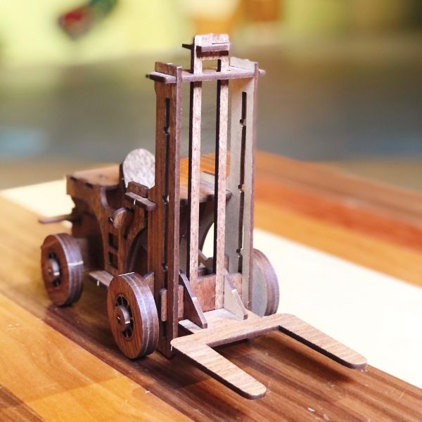 【全館現貨】卷木森活館【堆高機】手作DIY 組裝 木製玩具 動手做 交通工具 模型 玩具車 
