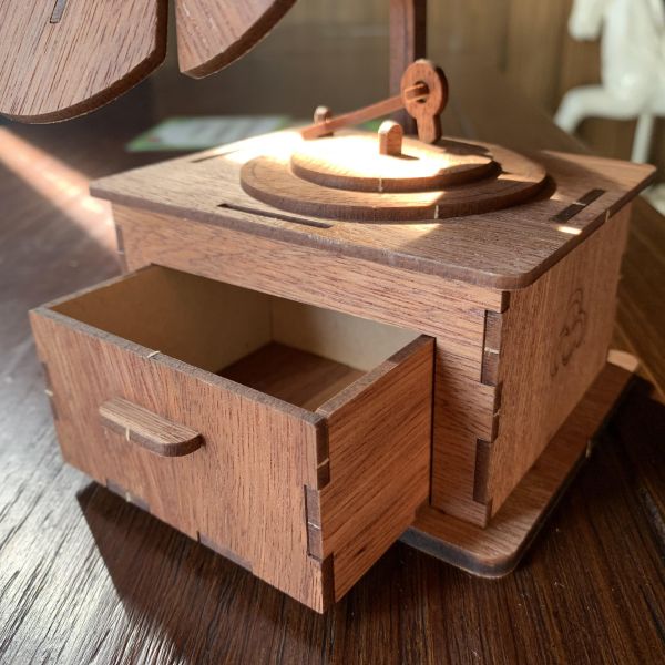 【手作DIY】留聲機 收納盒 組裝 木製擺飾 木質 質感情人節 畢業 