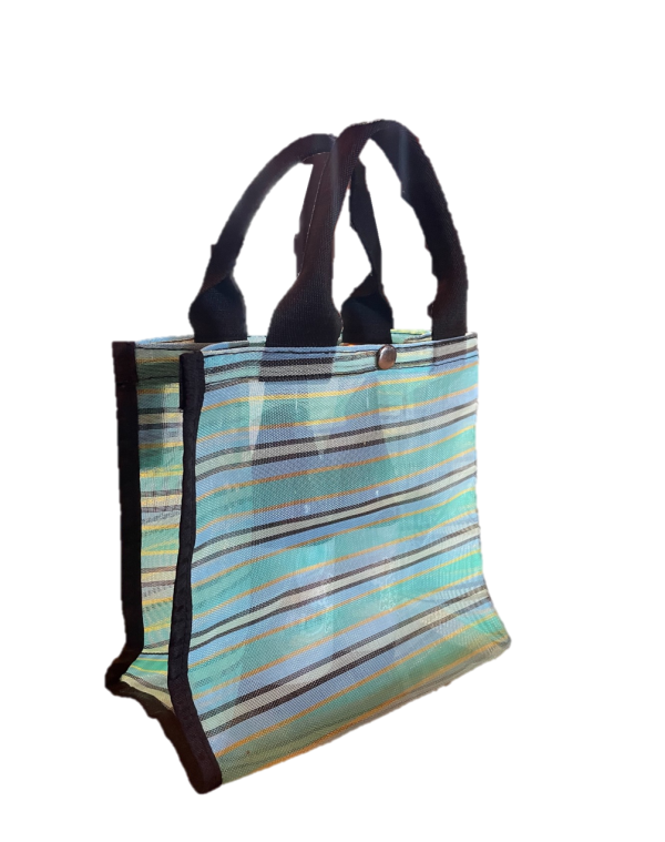 循環再生︱海廢永續時尚提袋 海廢永續時尚提袋,海洋廢棄物再生產品,循環經濟環保提袋rPET 再生材質包袋,ESG 永續採購禮品,淨灘回收設計商品