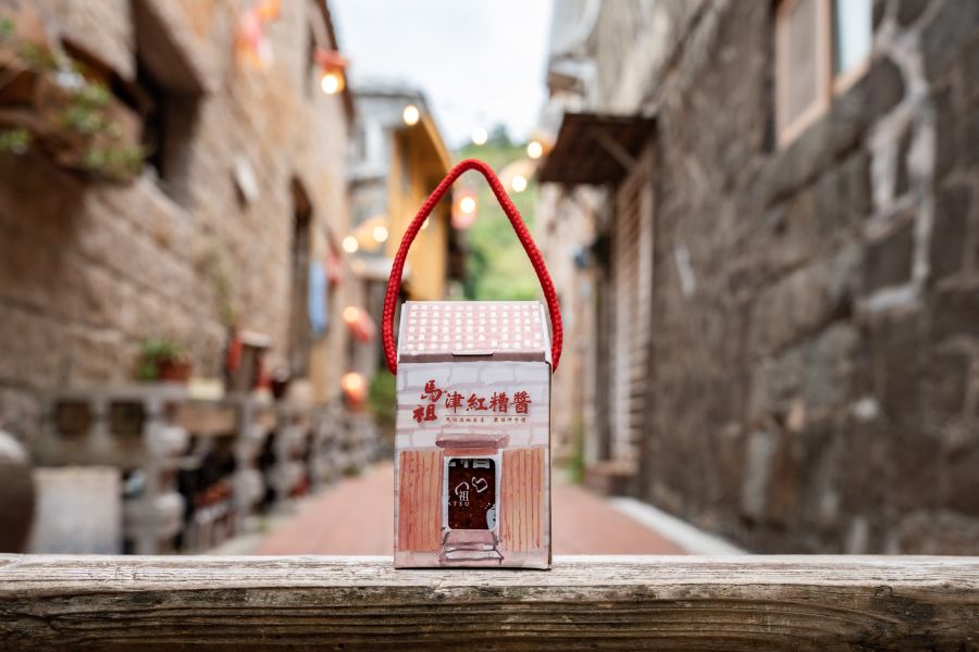 來自馬祖的家鄉味︱馬祖紅糟醬 馬祖紅糟醬,馬祖伴手禮推薦,紅糟料理食譜
,馬祖特產購買,古法釀造紅糟,在地永續食材,天然發酵佐料