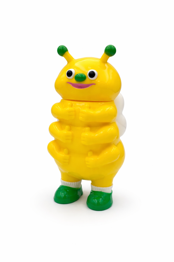 毛毛蟲 毛毛蟲公仔, Creature Collectors Club, 不明生物, 軟膠公仔, sofubi, 藝術玩具, 潮玩, 設計師玩具, 療癒系公仔, 可愛公仔, 黃色公仔, art toy, 日本軟膠, 收藏玩具