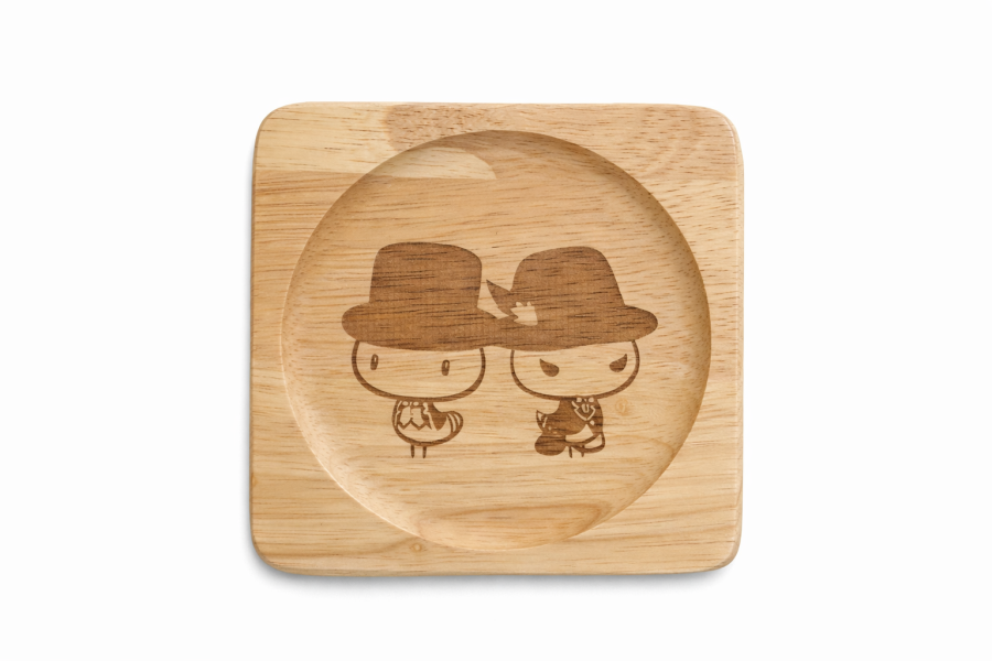 Yasuaki 木製插畫杯墊｜帽子小人物 Yasuaki, ヤスアキ, 木製杯墊, 實木杯墊, 插畫杯墊, 日系插畫, 居家小物, 餐桌用品, 咖啡杯墊, 雷射雕刻, 木質生活