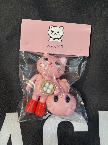 flune芙露內貓咪｜粉色 台灣限定 Flune Shop, フルネ, 芙露內貓咪, フルネネコ, Charmy Chan, 日本設計玩具, 日本藝術玩具, Designer Toy, Art Toy, 台灣限定, 茄芷袋, 小籠包公仔, 貓咪公仔, 日本收藏玩具, 軟膠玩具, Sofubi, 台日聯名, 限定公仔, Flune Shop Taiwan Exclusive, Space3 Store