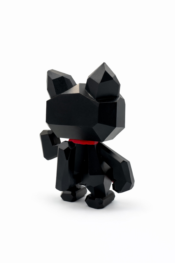 招財貓｜KENZI Kenzi Murabayashi, 招財貓, 黑色招財貓, 木雕招財貓, 開運擺件, 日本招財貓, 幾何公仔, low poly toy, 設計師玩具, art toy 日本, 手作木雕, 招財公仔, 收藏玩具, 店面擺飾