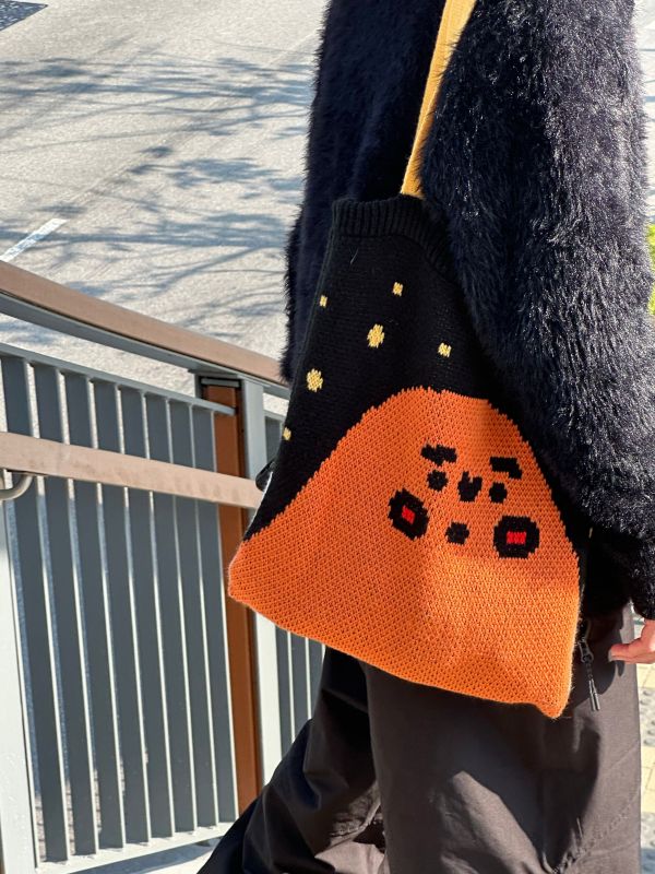 杜波奇｜山臉針織托特包 杜波奇、設計師包款、托特包、針織包、肩背包、手提包、文青包、插畫包、造型包、設計師品牌、日常包、送禮推薦