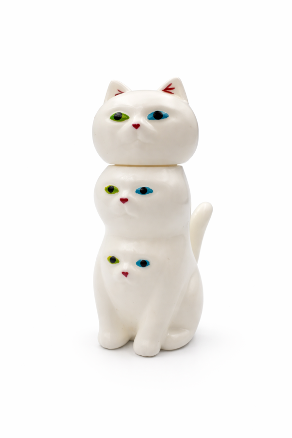 美術數膠｜三層貓貓(白） 三層貓貓, 美術數膠, Fine Art Digital Plastic, 藝術玩具, 設計師玩具, 公仔收藏, 貓公仔, 台灣藝術玩具, 潮流玩具, 軟膠玩具