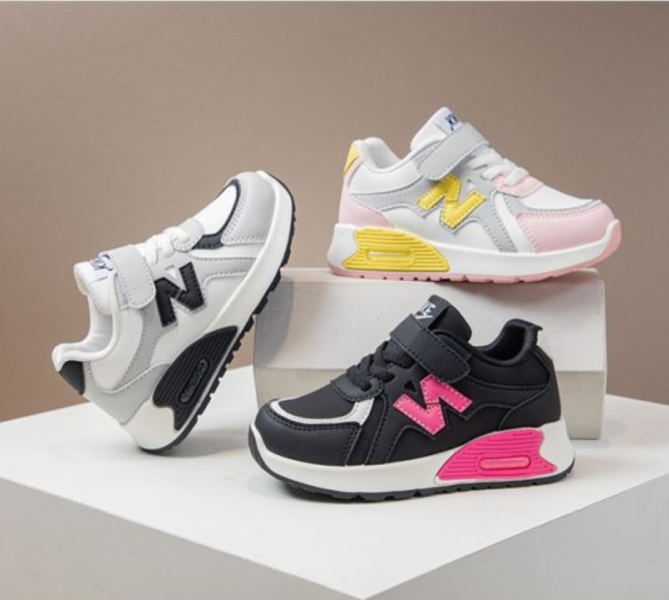 【預購】LIN004韓版男/女童軟底百搭時尚中大童鞋(16~21.5)【一雙就免運】 韓版男童寶寶鞋小白鞋學步鞋