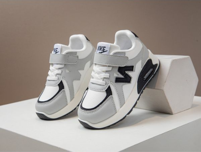 【預購】LIN004韓版男/女童軟底百搭時尚中大童鞋(16~21.5)【一雙就免運】 韓版男童寶寶鞋小白鞋學步鞋