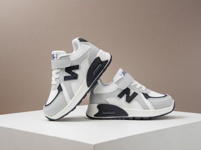 【預購】LIN004韓版男/女童軟底百搭時尚中大童鞋(16~21.5)【一雙就免運】 韓版男童寶寶鞋小白鞋學步鞋