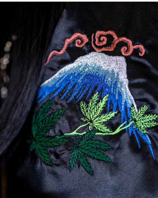 快樂老虎 橫須賀外套 