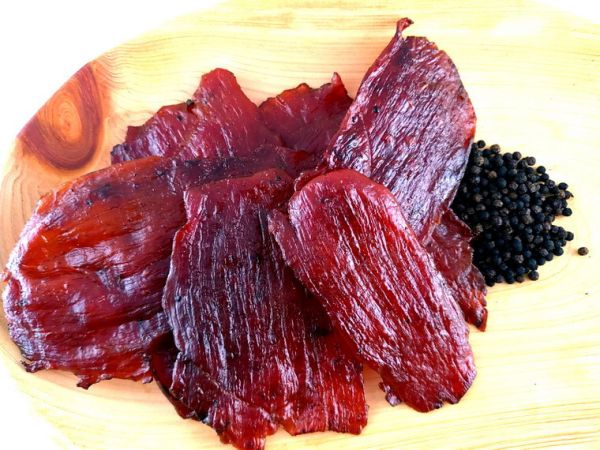 馬告豬肉乾 手工、豬肉乾、火腿、臘腸、臘肉、年貨、伴手禮
烤雞、烤鴨、雞腿、雞翅、烤豬肝、豬舌、脆皮肉、叉燒
紅燒腸、烤豬肋排,烤豬頭皮