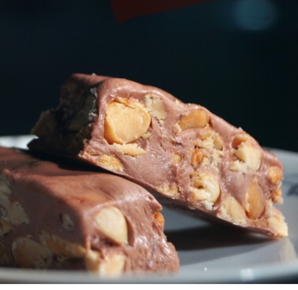 原味花生 手工牛軋糖
無使用蔗糖
接單現做