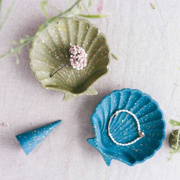 夏日浪潮｜經典磨石子貝殼置物盤創作課 Summer Wave: Classic Terrazzo Shell Vessel Craft 磨石子課程、 手作課程推薦、台北手作課程、磨石子DIY 、磨石子置物盤、永續工藝課程 、療癒手作體驗