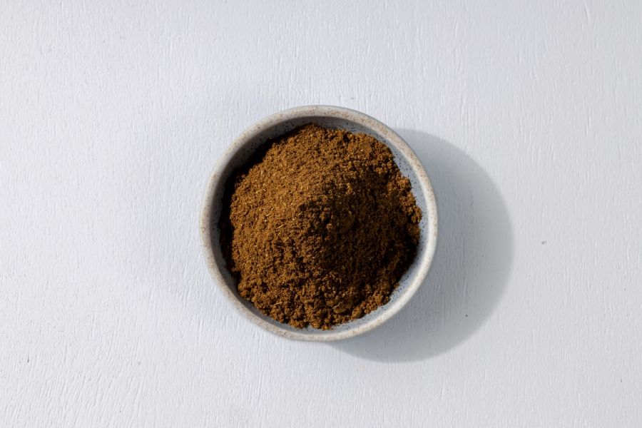 黎巴嫩七香粉 	Lebanese Seven Spice  黎巴嫩七香粉, 黎巴嫩香料, 中東七香粉, 黎凡特香料, Baharat 香料粉,中東烤肉 (Kafta), 黎巴嫩燉飯, 絞肉料理, 羊肉去腥, 鷹嘴豆泥調味